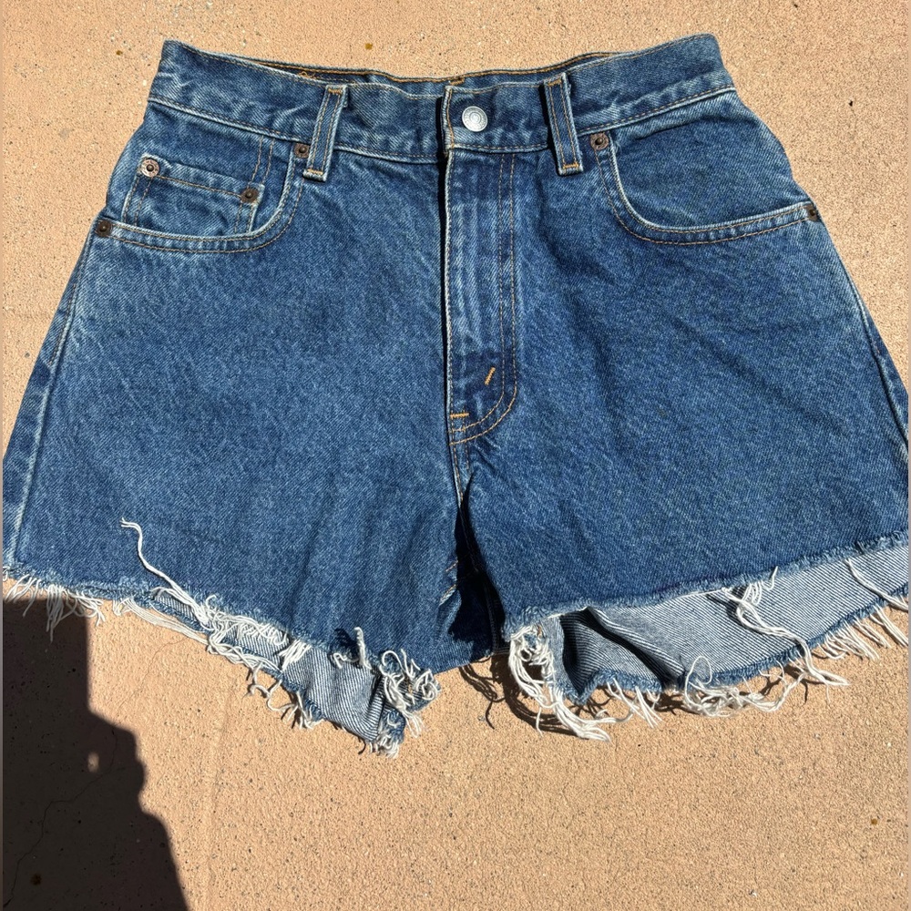 Vintage Levi Shorts dark denim classic Levi perfect for sunny days and casual